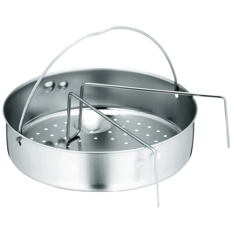 wmf-schnellkochtopf-zubeh-r-set-2-teilig-gelochter-einsatz-mit-einsatzsteg-aus-c image 1