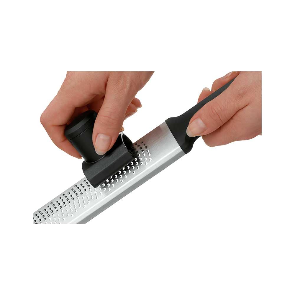 wmf-top-tools-k-chenreibe-fein-33-x-4-cm-muskatreibe-ingwerreibe-mit-restehalter image 3
